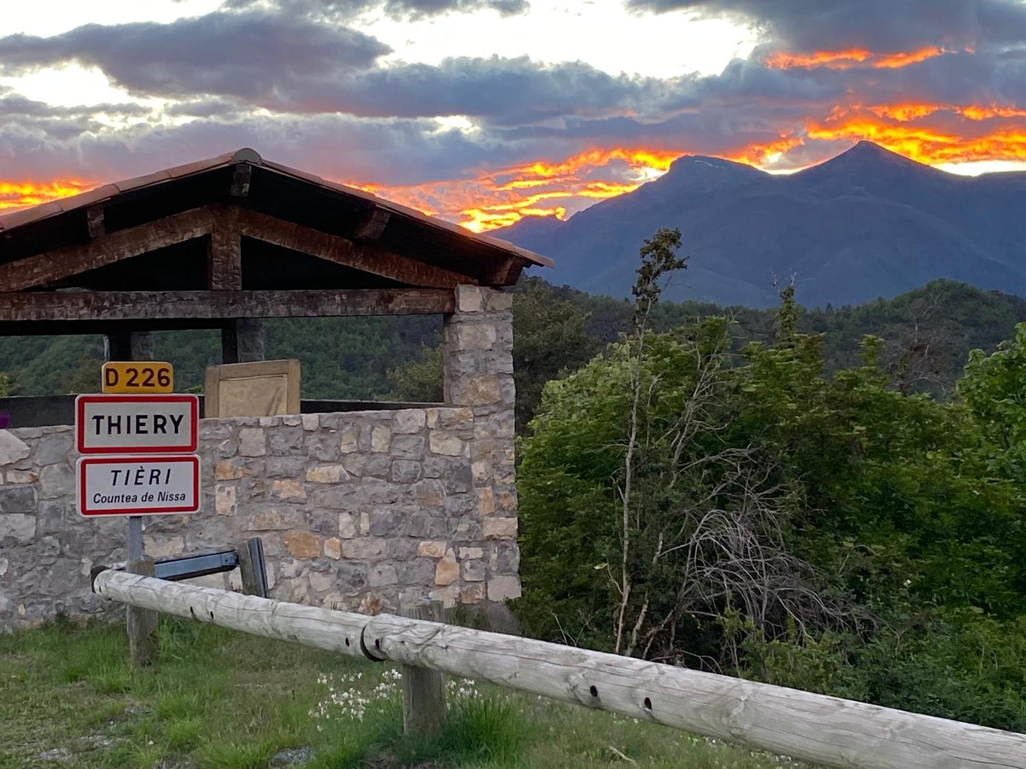 Auberge De Thiery Екстер'єр фото